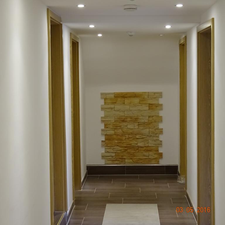 באד קרוצינגן Hotel Einstein מראה חיצוני תמונה
