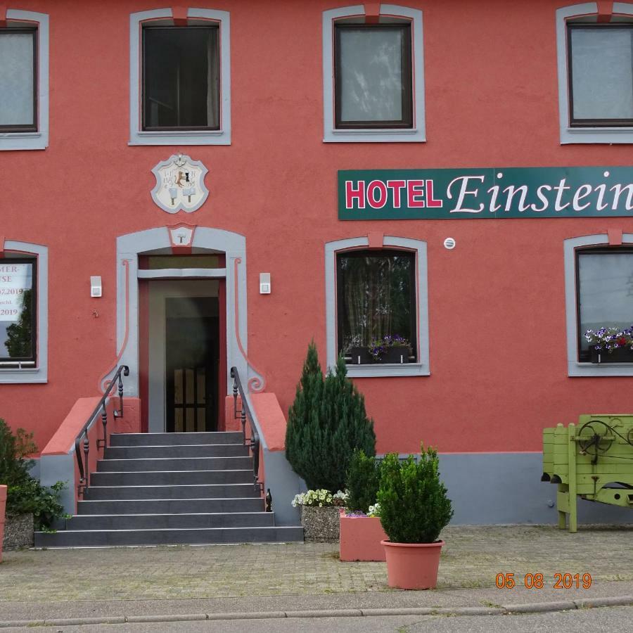 באד קרוצינגן Hotel Einstein מראה חיצוני תמונה